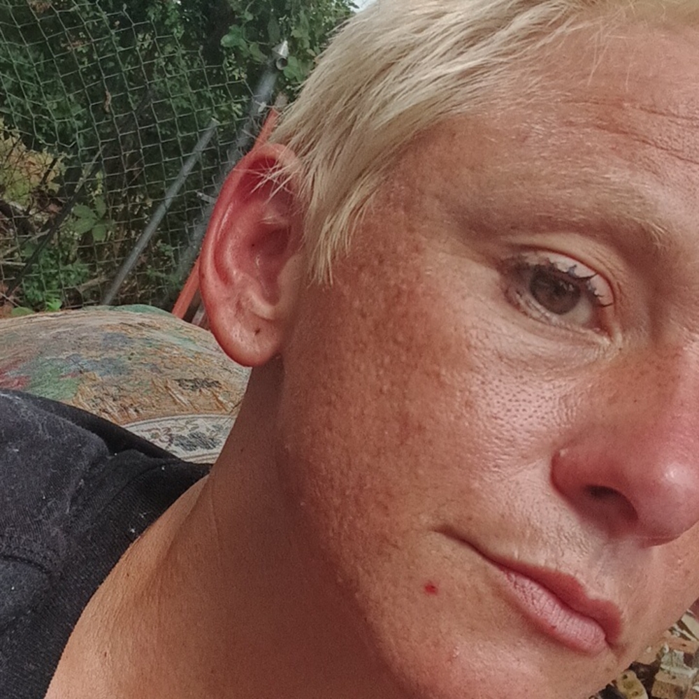 Meet your Posher, Lacee